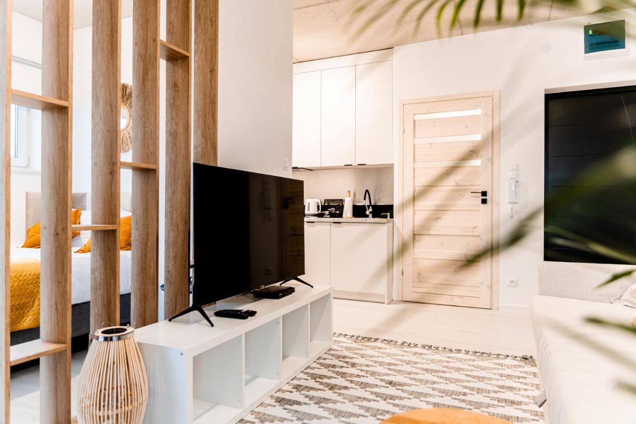 Hop & Lulu Premium Apartments Ґолєнюв Екстер'єр фото